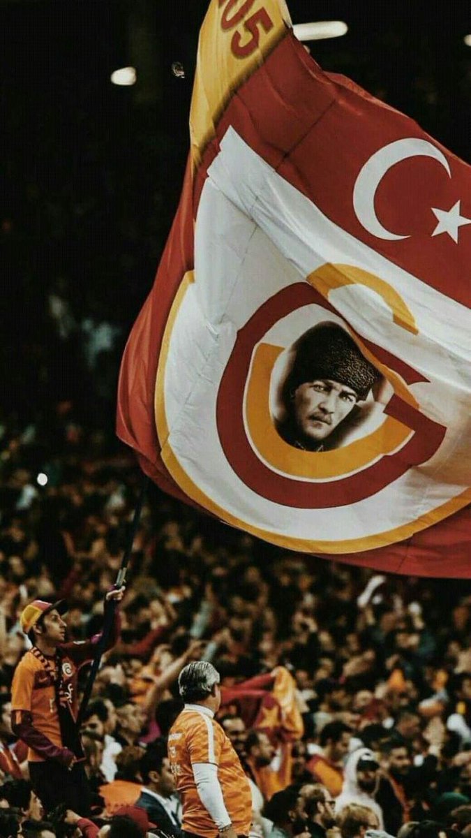 İ. tweet media