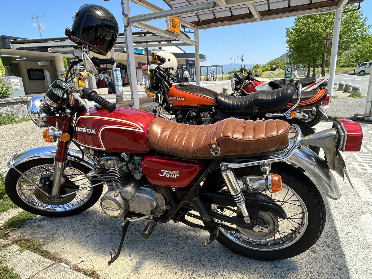 eeerikaaa124's tweet photo. ゴールデンウィークは旦那とバイクで九州まで里帰り🏍🏍³₃
ちょっと疲れたけどめちゃくちゃ楽しかった👍✨✨
クラッチ硬すぎて左手ヤバい💦
#CB350four #KZ900 #ツーリング https://t.co/OpntD08aek