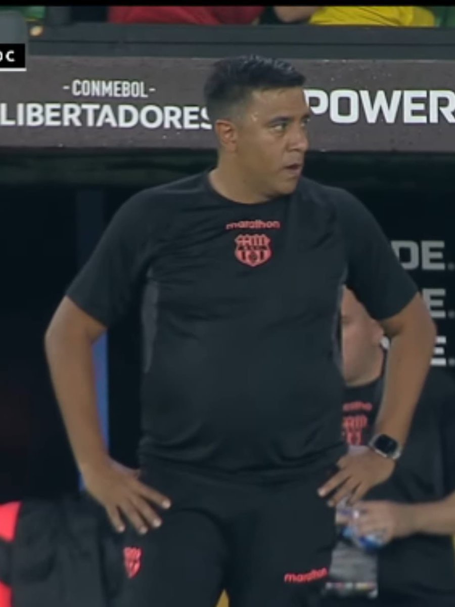 FacsoDeportes's tweet image. #BSC 0-0 #BOCAJRS - La resignación de César Farías 🇻🇪 tras la expulsión de Milton Céliz ❌...