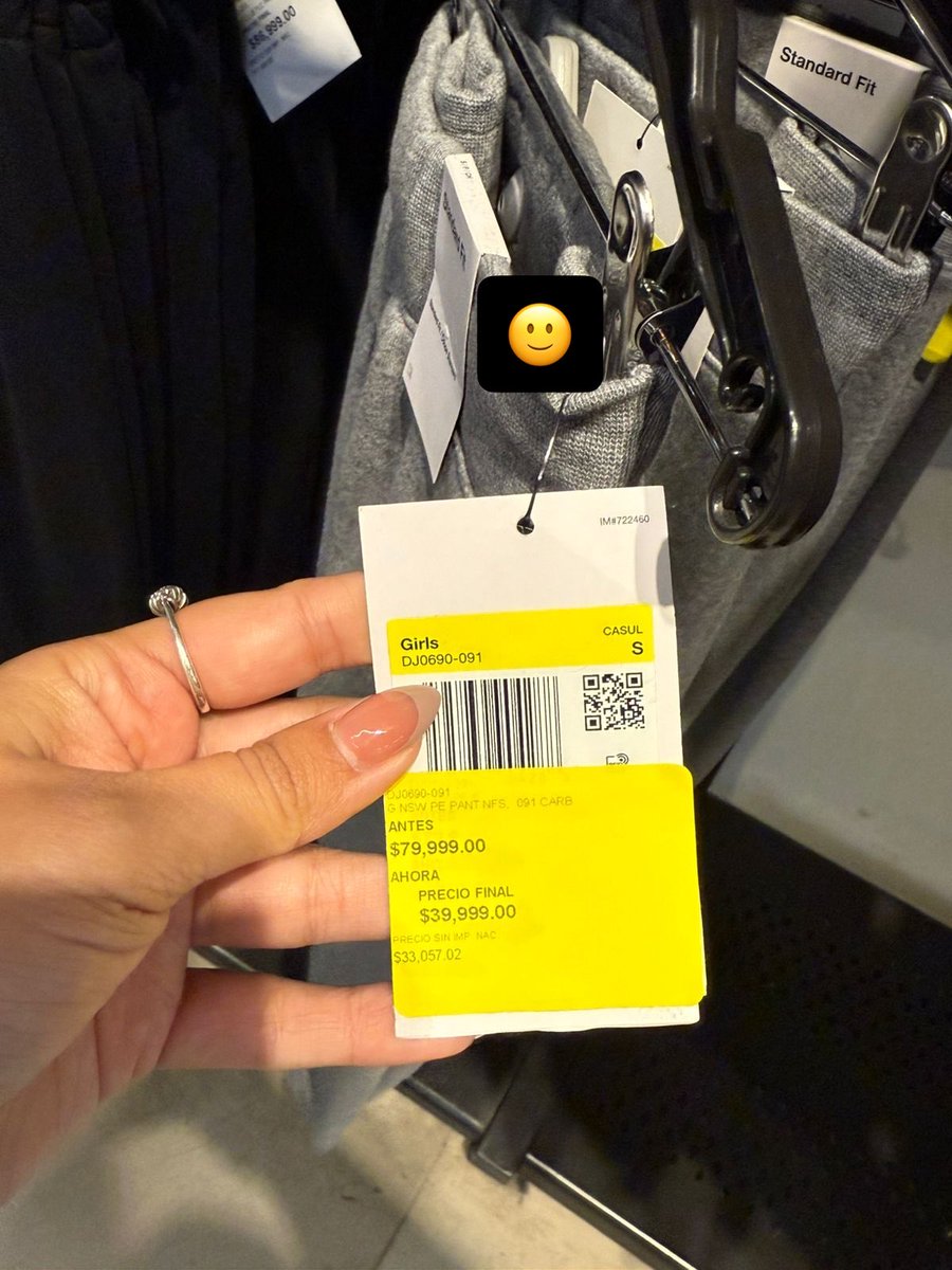 vmenditto's tweet photo. 👟 2x1 Nike de LaPlata 

Me paso este dato una colega de Instagram @gangatips vayan a seguirla .

Esto es algo d elo qie hay en La Plata que pudo fotografiar y quizá uds tengan mejores ofertas en vista 

Válido solo presencial en La Plata y Floresta perooooo mañana les tengo un datazo para los que viven lejos de estos dos outlets 💪