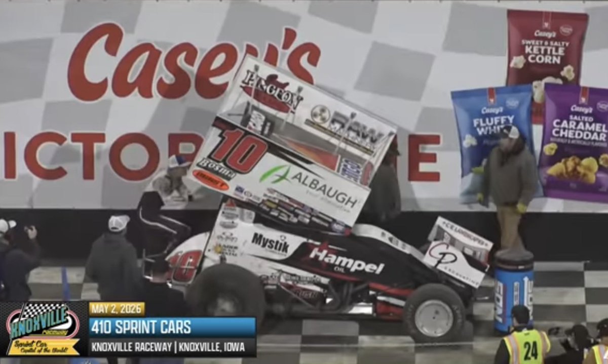 nsl_panda's tweet photo. Did the rule change? Thought no RF mud covers? Anyone honestly know @JohnnyWingo @knoxvilleraces @_EricArnold @DrunkDingus @KnoxvilleMoths #followtherules https://t.co/dfu1qjs9t1
