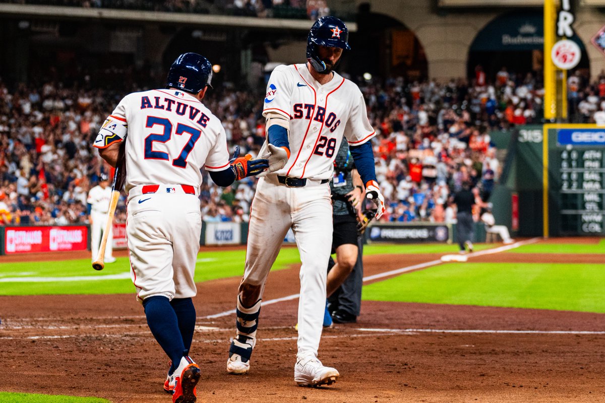 astros's tweet photo. A Shewmake special.

#ChaseTheFight https://t.co/rBYID6r2Wr