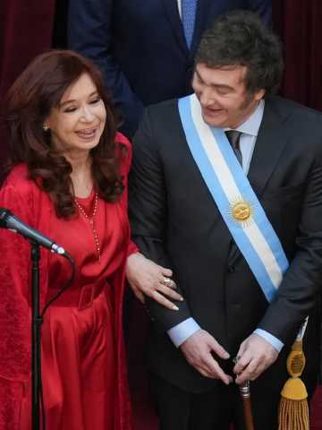 carlos coria tweet media