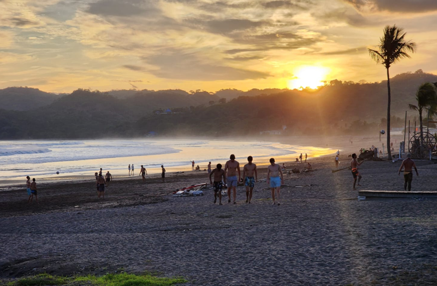 Iron_Academy's tweet photo. As high school senior trips launch in just days or  weeks, consider how different Iron Academy's approach is: https://t.co/lJ8ET3neBp  #CasaProvidencia #IronAcademy https://t.co/rnsEhMXk72