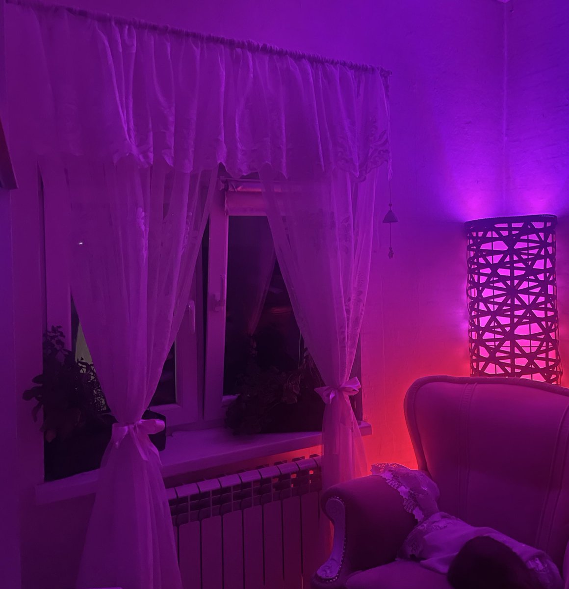 jest 3 w nocy więc zmieniłam takie cute firanki i zrobiłam diy kokardki