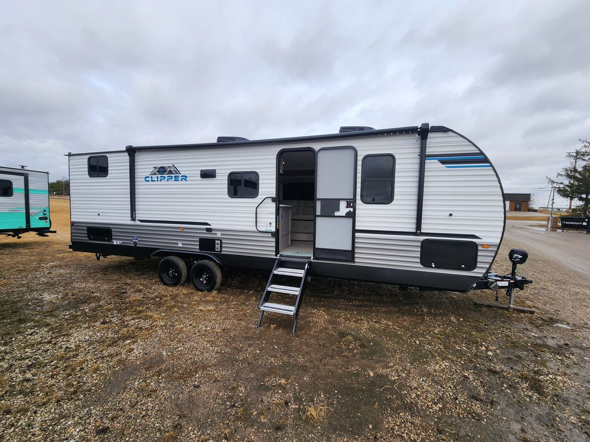 ProsserRV's tweet photo. 2026 Coachmen Clipper 
 Check out our new inventory:  https://t.co/YbeB1KBpim https://t.co/P62Y0pP8vr  AI

Powered by Glo3D 
 #2026, #Coachmen, #Clipper, #newCar, #Prosser'sPremiumRVOutlet https://t.co/RDks6ytUEh