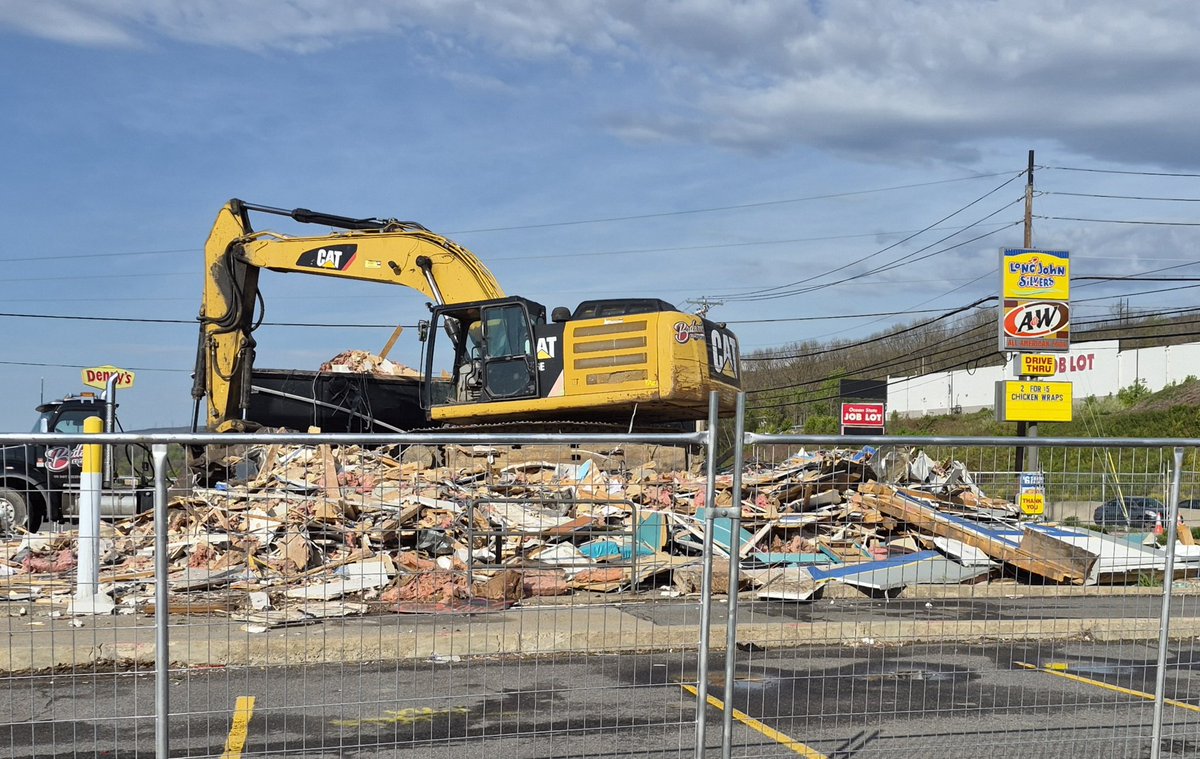 NotJoeSposto's tweet photo. .@longjohnsilvers my local shop was torn down yesterday. @RowkerTheJoker is inconsolable. Will it be open in time for Christmas #fishmath https://t.co/4tXdLHWpvd