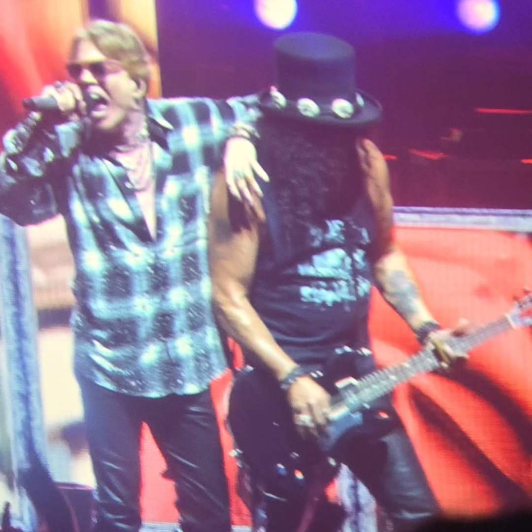 axlrosefanpage_'s tweet photo. #ShowDay Segundo show do Guns N' Roses em Hollywood 🔥
📸 @lordsev86 https://t.co/23pxOXEVZs