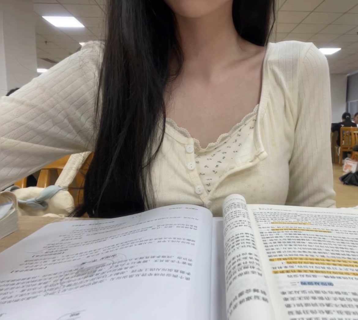 1998tine's tweet photo. 五一假期好像没怎么玩就这样过去了😅又到了上课时间 #合肥 https://t.co/aMyCMvdlAJ