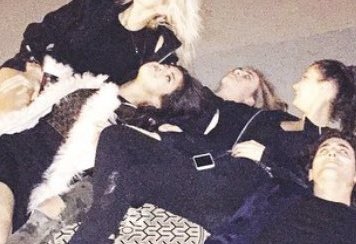jbarizzle's tweet photo. @cqcsrq "she was never close with bella" THE LIES LMAOOO yall want to rewrite what happened so badly, but the truth is they were very good friends https://t.co/pfXs4nyLzE