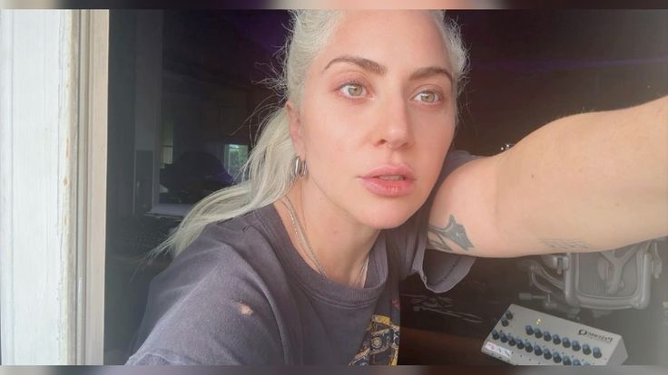 _hausofmayhem_'s tweet photo. my favorite kind of selfies https://t.co/xdVgscrwS6