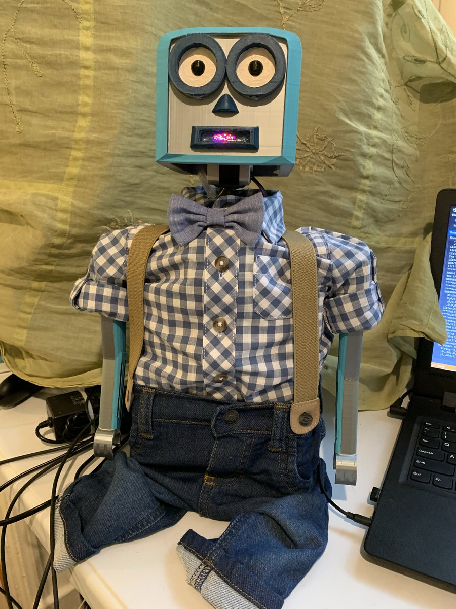 Dryden_Robotics's tweet photo. @ax_pey @Stanford He’s about the same color as my robot Woody🤓 https://t.co/dMUxT5L3d7