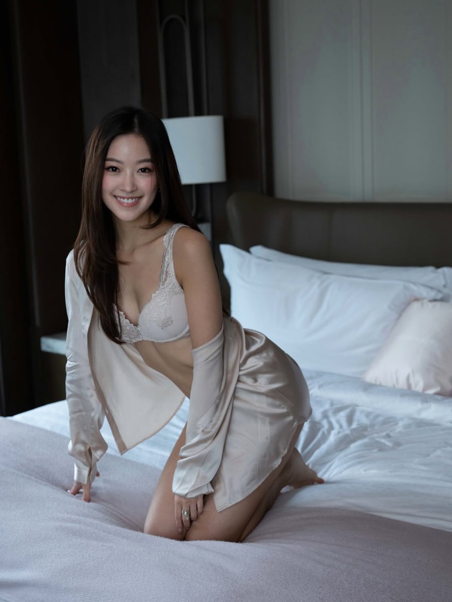 A CUTEGIRL tweet media