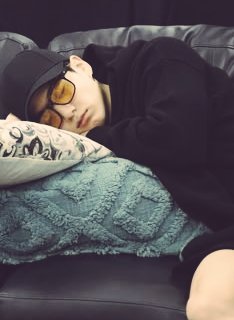 (찐rest)최고다👍🐰𝘐 𝘢𝘮 𝘚𝘵𝘪𝘭𝘭💜𝙅𝙆 tweet media
