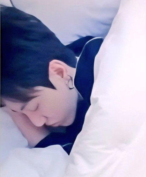(찐rest)최고다👍🐰𝘐 𝘢𝘮 𝘚𝘵𝘪𝘭𝘭💜𝙅𝙆 tweet media