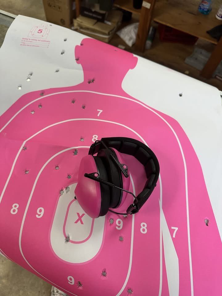layxsnv's tweet photo. the gun range was literally made for the girls, look how pretty &amp; pink it is 🫧🎀🩷 https://t.co/zpcd5BvNgS