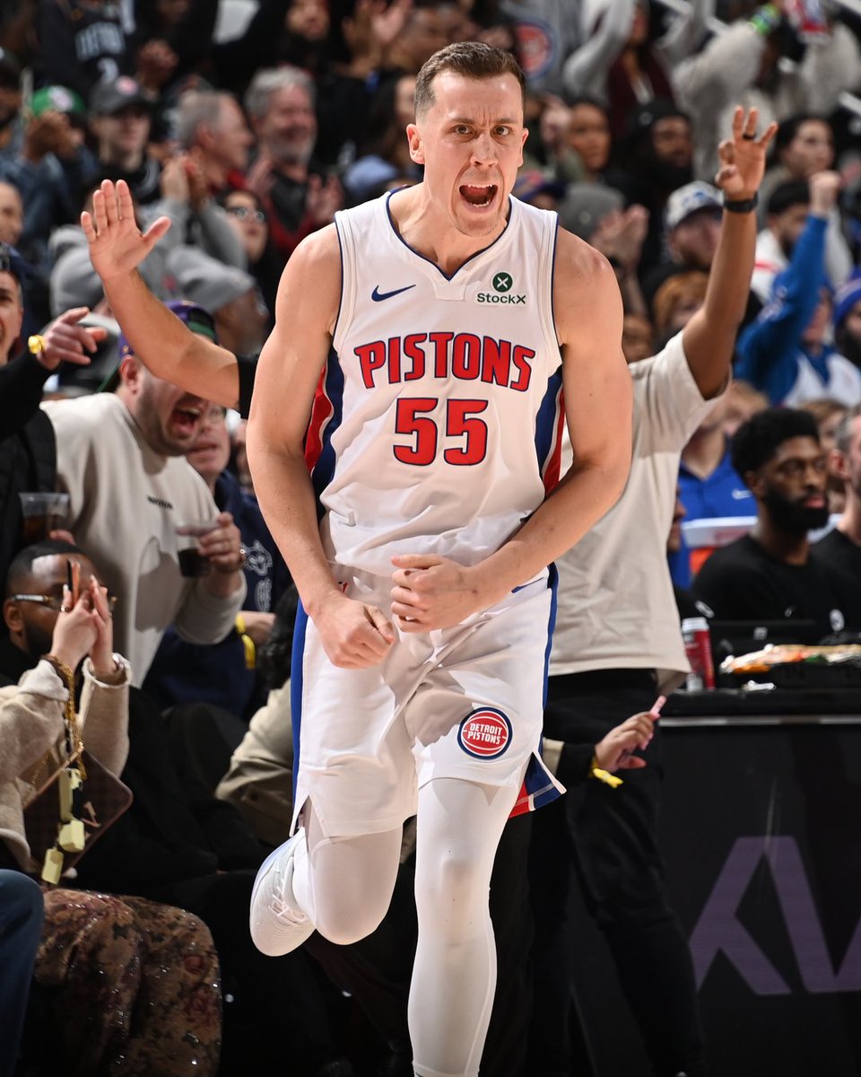 Pistons Argento tweet media