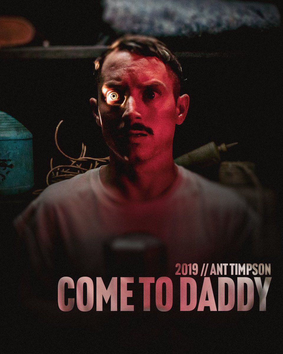 GryziaGrajewska's tweet photo. 🩶💜💜💜💜
"To my dear Dad whose death & embalmed corpse started this wild ride".
No ciekawe podziękowania na koniec filmu, nie powiem xD
#cometodaddy #biednyelijah https://t.co/f3cywAxq2Q