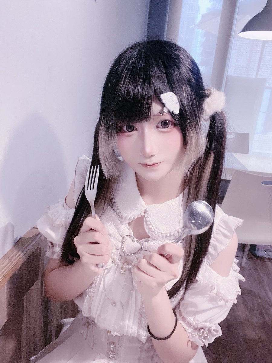 白 （重生版） tweet media