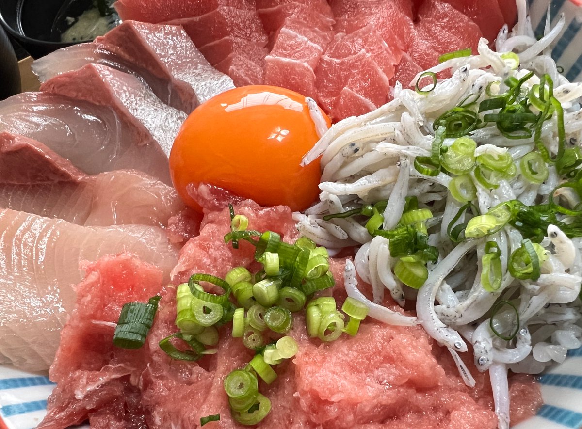 oshiri1123's tweet photo. #君津ランチ
 #君津海鮮丼
めっちゃ美味しかった😋 https://t.co/QOMP26sAhg