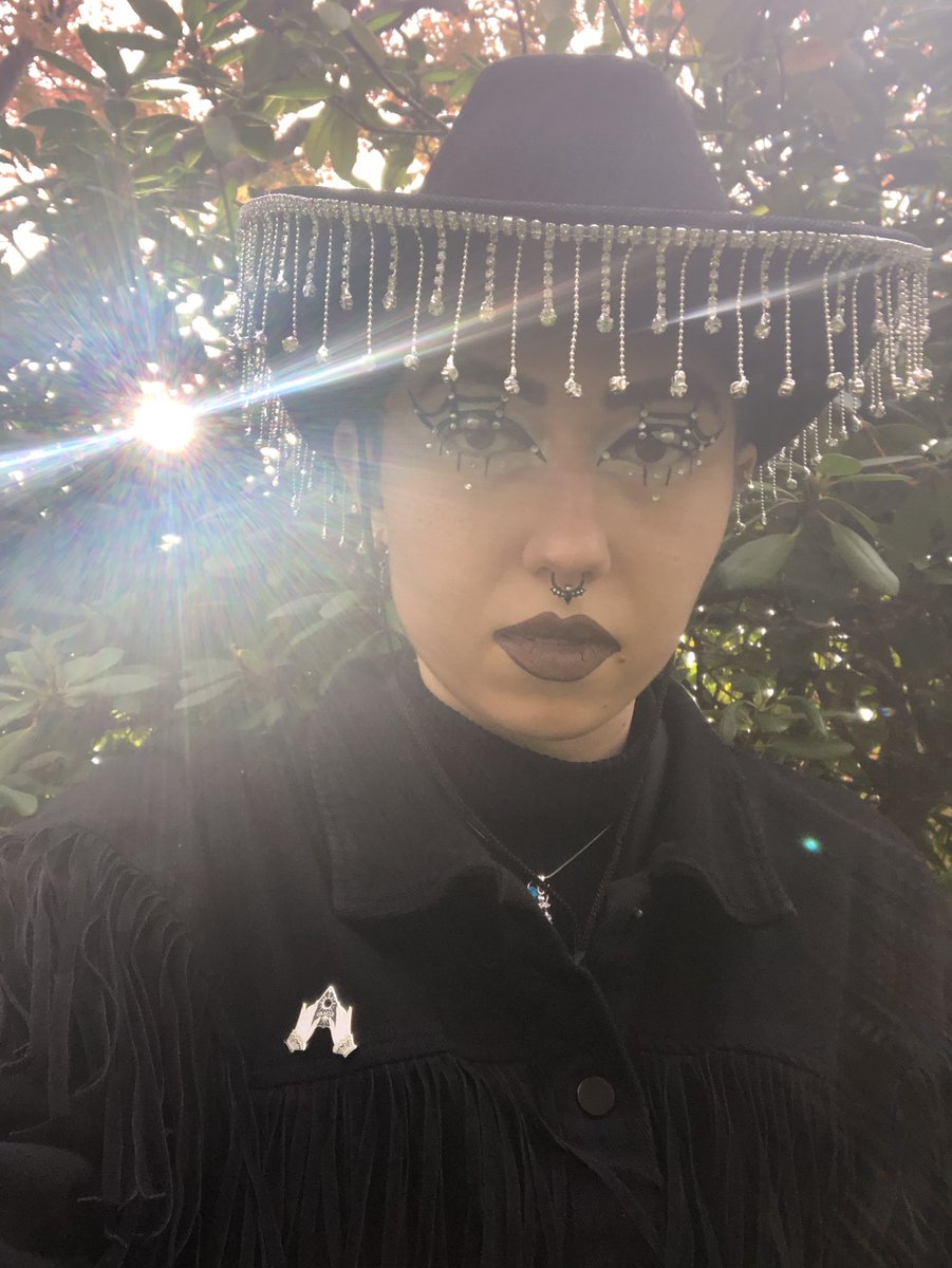 Bat🦇Bruja tweet media