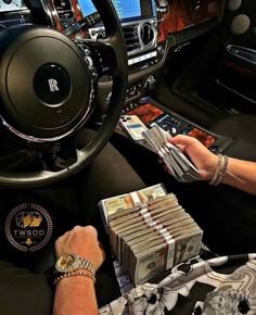 jaybedda's tweet photo. $UONE WITH THE HUGE AMOUNT OF SHORTS AND SMALL AMOUNT OF SHARES, COME ONNNNNNNN MULITMILLION VOLUME AND THIS WILL RUN HARDDDDDDD INTO THE $40 and $50 MARK!!!!!!!!!!!!!!! https://t.co/cpXatQ8Zwi