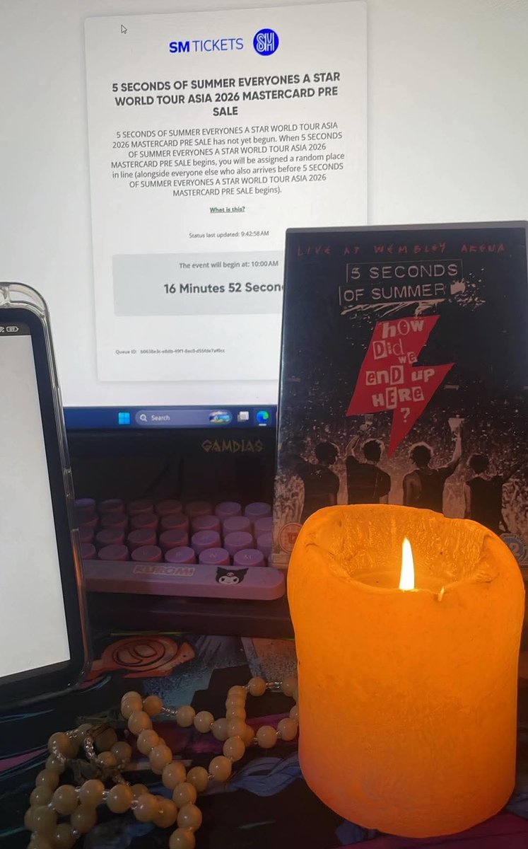 zi is seeing 5SOS !! tweet media