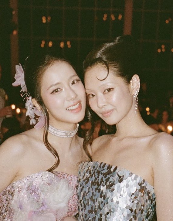 jensoo at met gala