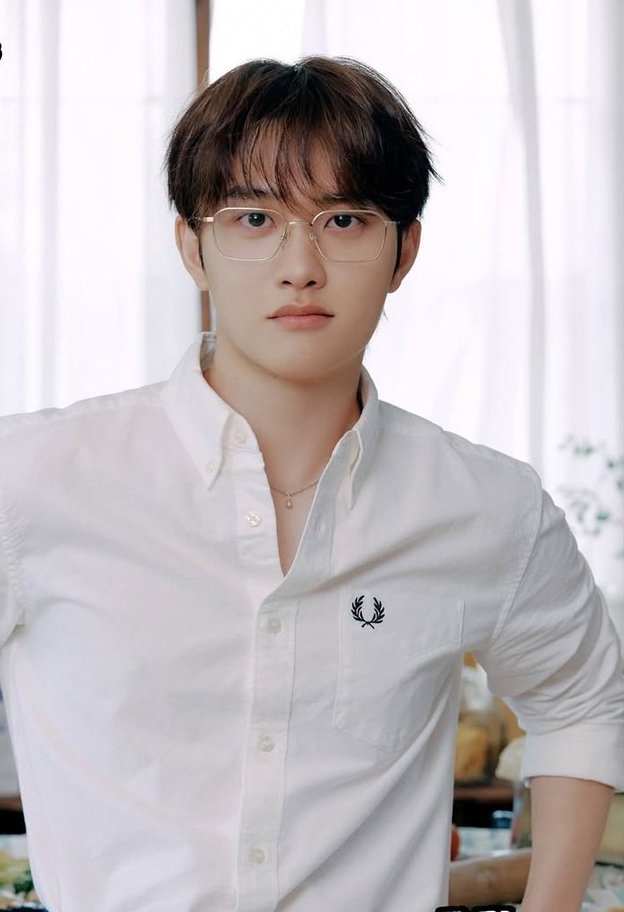 Pvrplelilac's tweet photo. Semoga semua orang yg jahat ke kamu karmanya balik ke mereka dan biasnya 10000x lipat. Orang sebaik dan seloyal kamu dijahatin separah itu sama yg ngakunya fans 🥹🥹 semoga karir solo kamu tambah sukses dan melejit lagi, makin banyak yg sayang dan kamu makin bahagia 🫶🫶🫶 https://t.co/QKsrSVMJcF