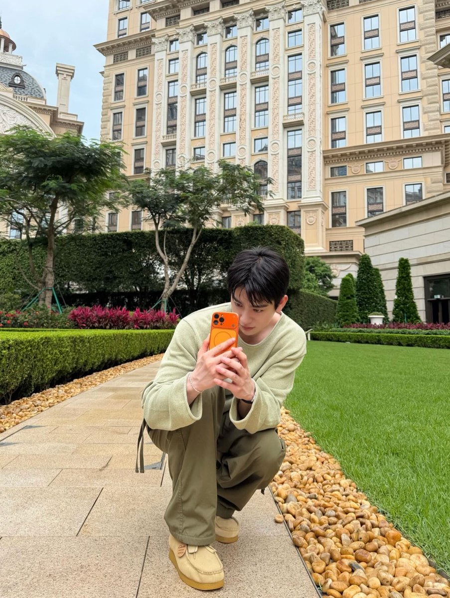 𝙋𝙚𝙖𝙘𝙝𝙥𝙖𝙜𝙚 🧡 tweet media