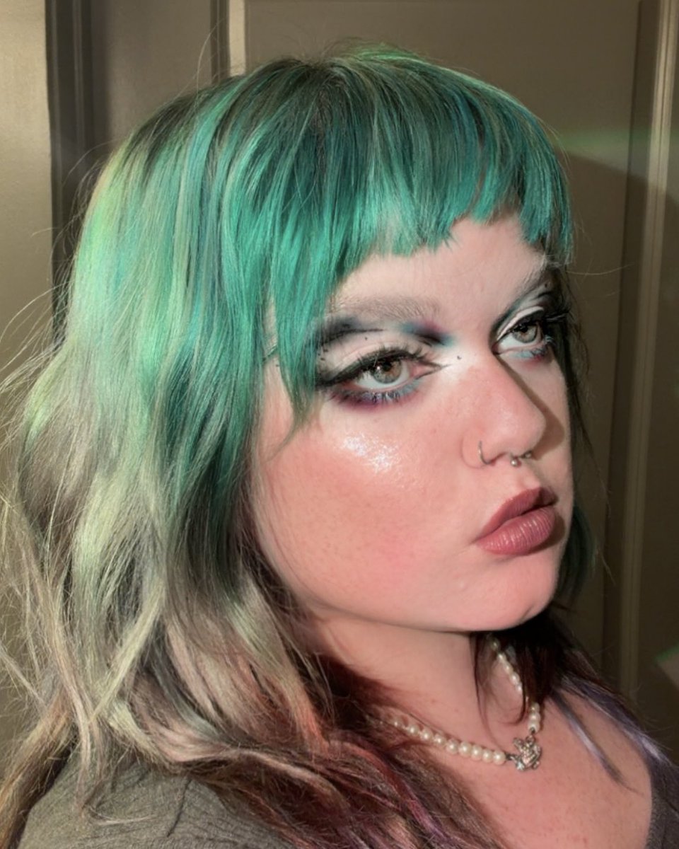 KyberCait's tweet image. uhhhhhhh #nofilter #emo #makeup #hi #notsponsored