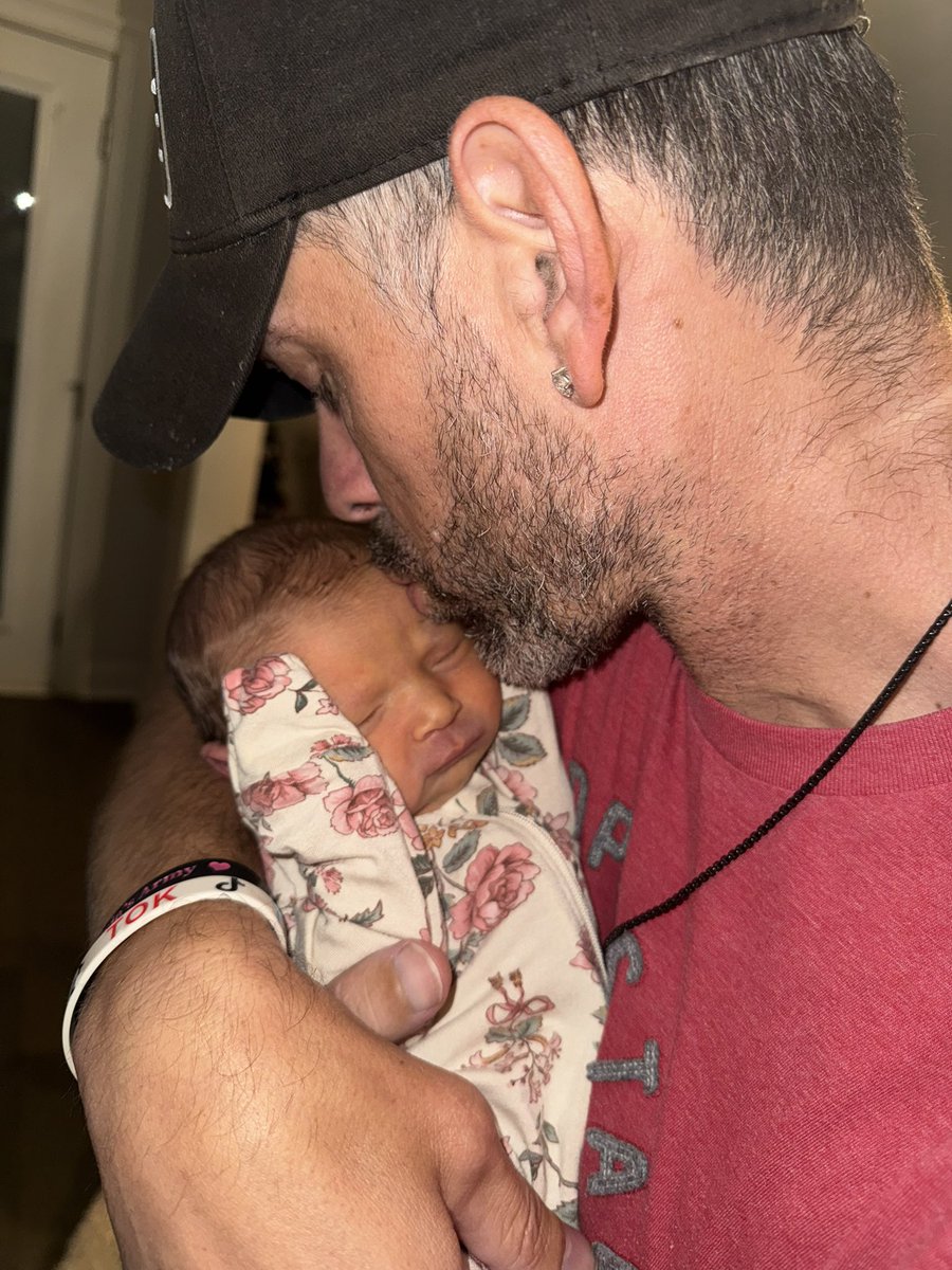 ChiefNitro's tweet photo. HOME!!! 🇺🇸 Pop Pops Princess! Esmeryn Raine you’re absolutely perfect!! #EsmerynRaine #grandbaby https://t.co/ToimMyqX61