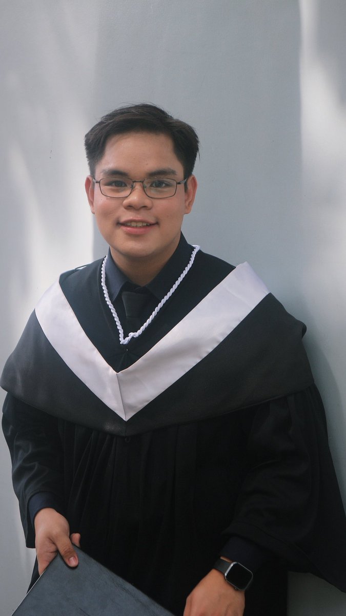 psycarrott's tweet photo. 🎓✨ https://t.co/XoTZoP6zPD