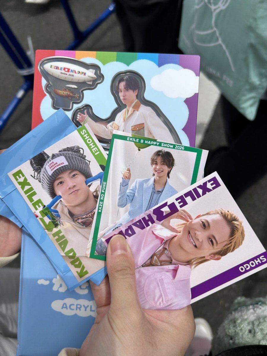 あや tweet media