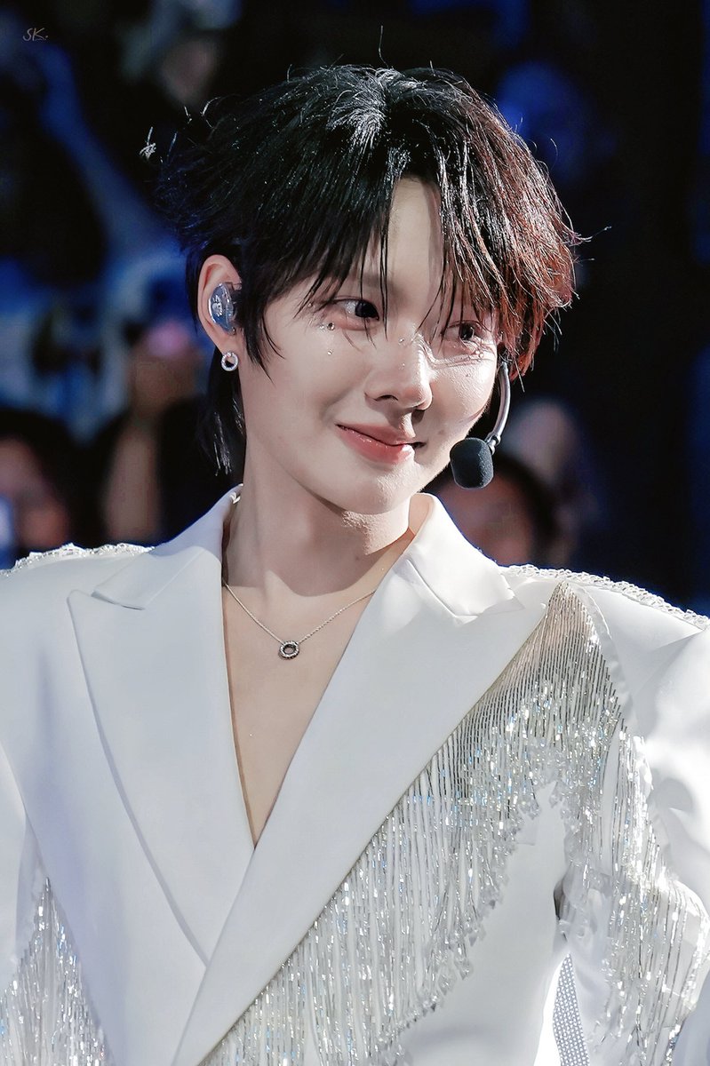 SK ૮₍ ˃ ⤙ ˂ ₎ა (slow) tweet media