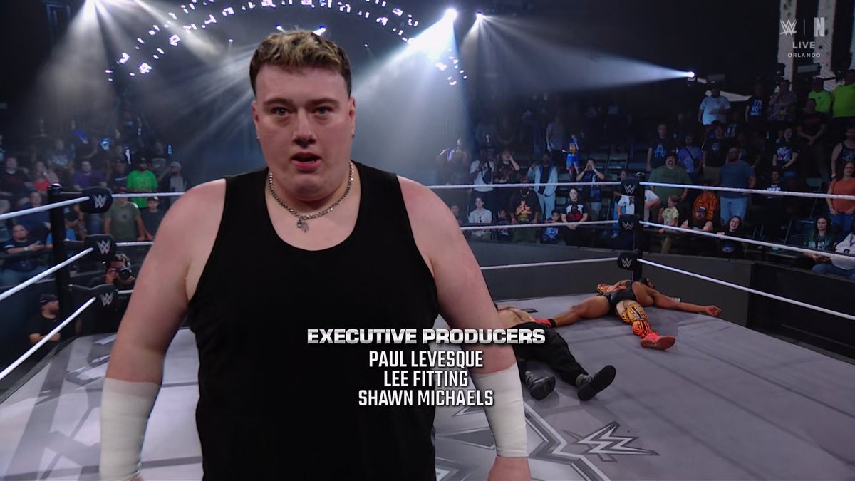fabien_fichaux's tweet image. Le show se termine avec Mason Rook envoyant un message à Tony et Tavion #WWENXT