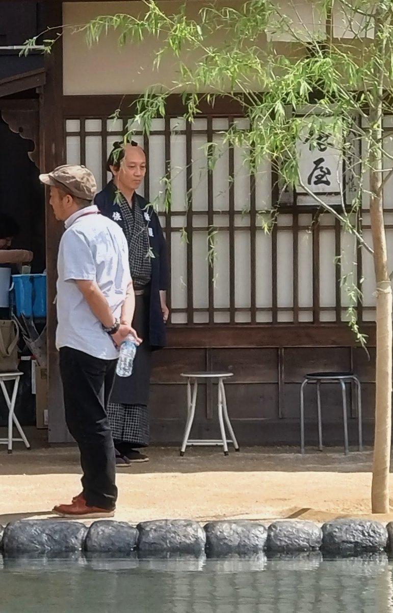 白石監督なので絶対に本山力さんが居ると思って探してたら「おった〜!!!」
いやぁ～ぱっと見、分からないです💦
木挽町は冒頭に町人で出てるって事なので（他にも何か所か）この姿をインプットしておかねば😁