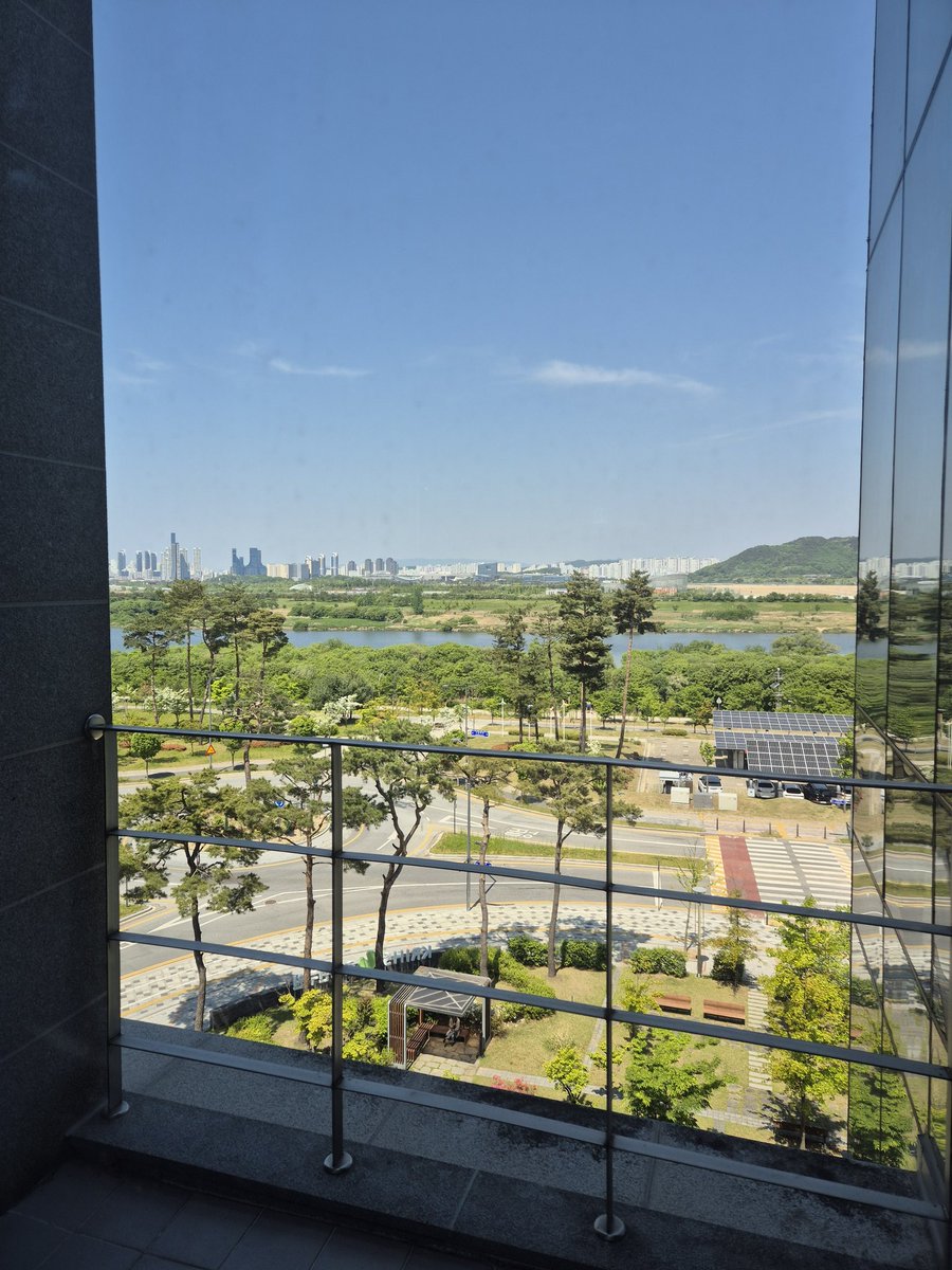 김노건 tweet media