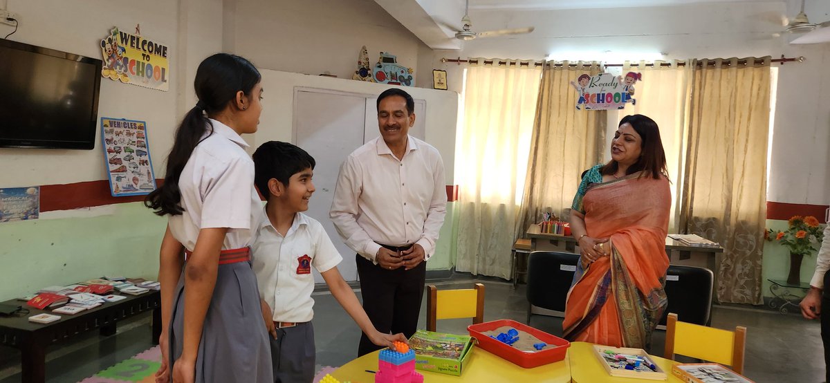 APS_Suratgarh's tweet photo. A proud moment for APS Suratgarh! ๐
Col (Retd) Kamal Singh, Director AWES (SWC), graced the campus with his visit, toured the premises and engaged with students & staff. His inspiring interaction left young minds motivated and energized!
#Education #learning #joy #AWES #visit https://t.co/ClMy6iT59E