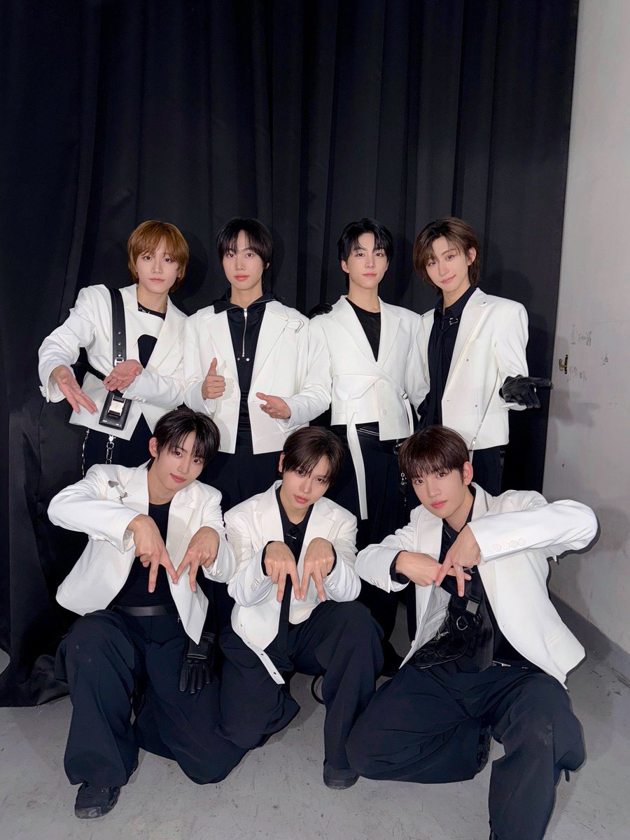 시호 tweet media