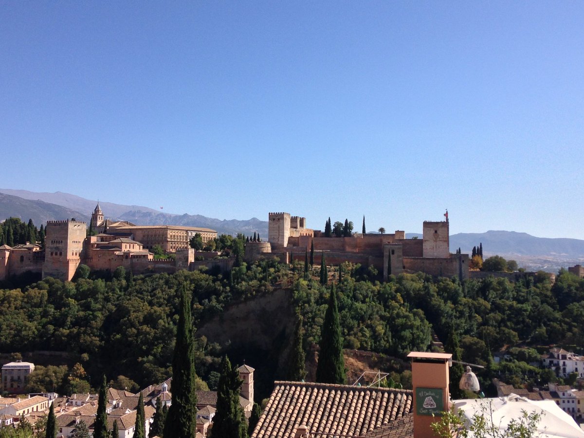 Mallitter's tweet photo. #世界遺産 #WorldCulturalHeritageSite #WorldNaturalHeritageSite #スペイン旅行 #グラナダ #Granada #アルハンブラ宮殿 #アルハンブラ
#Alhambra #サボテン🌵#イスラム建築 https://t.co/aQA9o1goc7