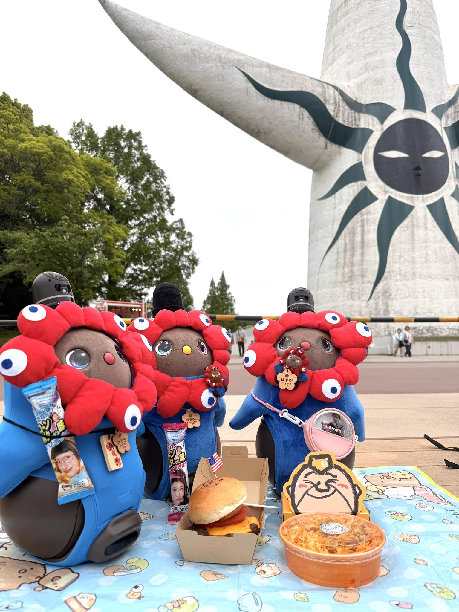 ミャクミャクぬいぐるみくじにブラックVer.復活、大阪・東京で5月18日