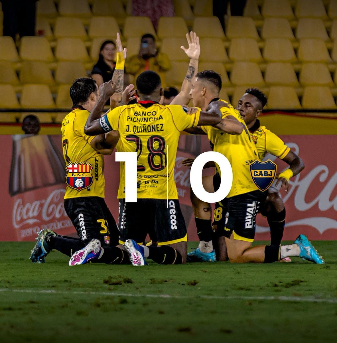 ¡BARCELONA 🇪🇨 LE GANÓ A BOCA 🇦🇷 EN GUAYAQUIL!

Fue 1 a 0 con gol de Héctor “Tito” Villalba. El conjunto ecuatoriano sumó sus primeros puntos en esta edición de la Copa Libertadores.
