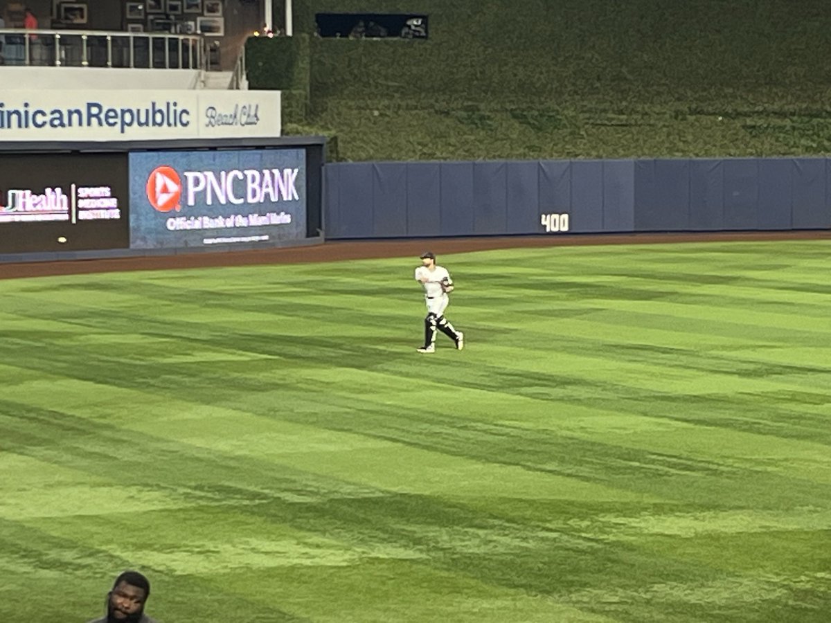 games_volume's tweet photo. A great night at Loan Depot park to end the trip. Saw a crazy game between the @Marlins and the Orioles. Both teams played hard. Joe Mack got his first MLB hit, saw Liam Hicks have an amazing day at the plate. Even got to wave to @SStrom_ in the @MarlinsRadio booth. Great times! https://t.co/gIOd0D7PCA