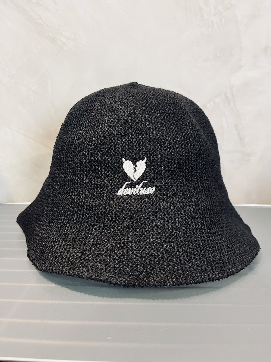 deviluse Flag Store tweet media