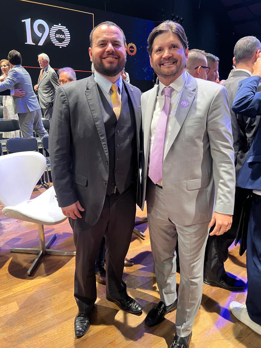 Gil Diniz tweet media