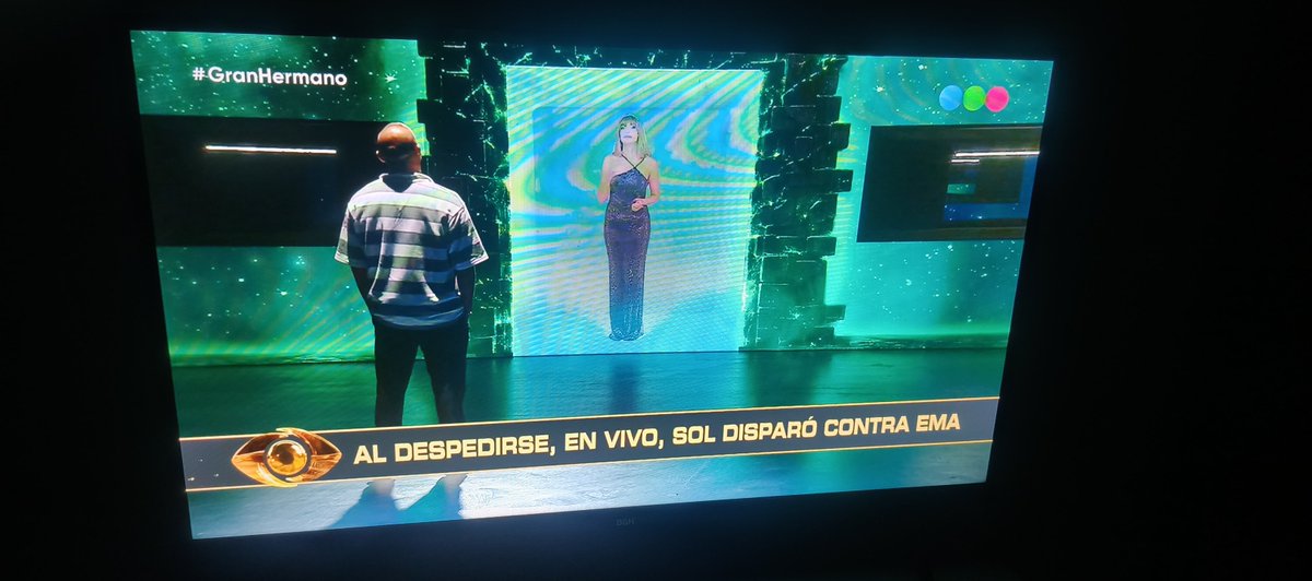 Visión tweet media