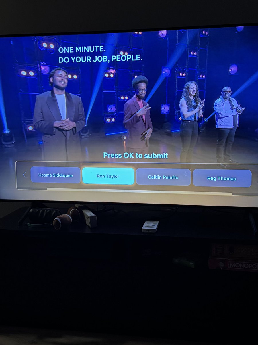 CommentaryBB_'s tweet photo. Ron Taylor’s win genuinely made me tear up. Great show and great winner. I’m a huge fan and I’m definitely going to watch his special and see him live if he’s ever in Toronto #FunnyAF. Great show/idea @KevinHart4real https://t.co/qUEy9pc7VN