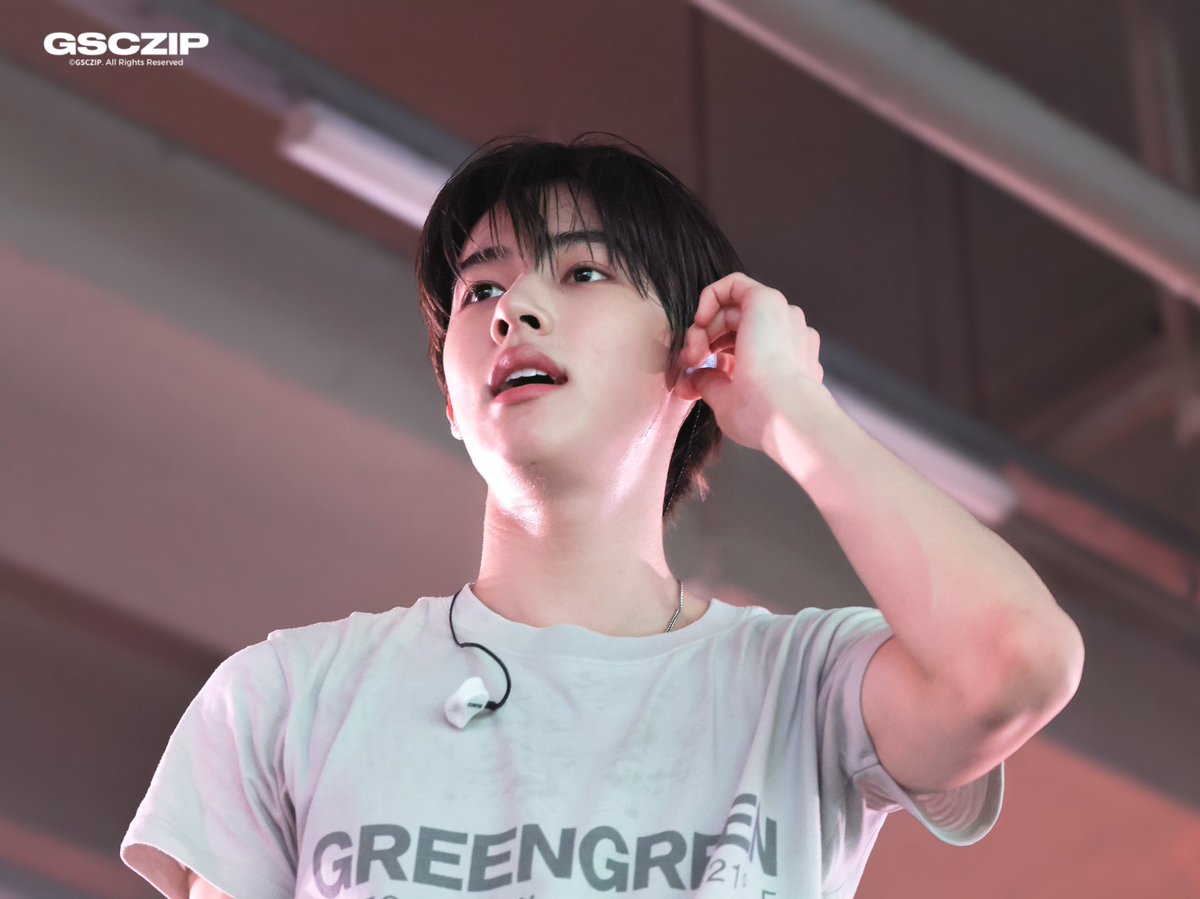 GSCZIIP's tweet photo. 260504 릴리즈파티 

#CORTIS #코르티스 #SEONGHYEON #성현 https://t.co/AZqGwXWlXS