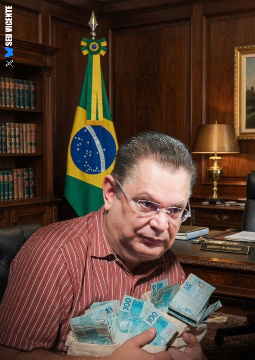 Atenção povo do RJ!
Esse rato vai querer seu voto de novo.
Não votem em Sóstenes!